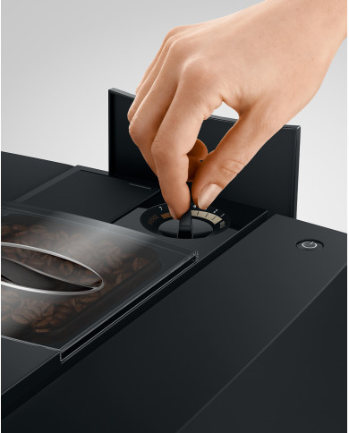 EKSPRES AUTOMATYCZNY JURA E8 COSMIC BLACK (ED)